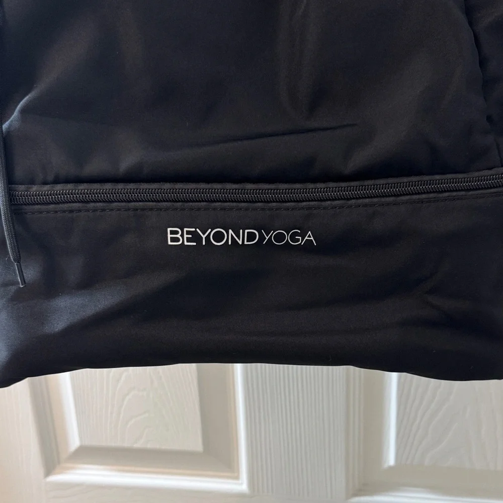 Beyond Yoga Black Convertible Drawstring Tote - Picture 2 of 10